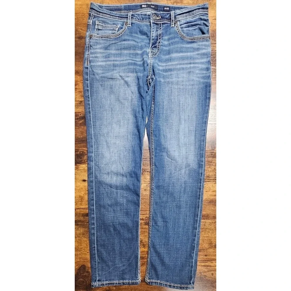 Buckle BKE Nolan Straight Fit Jeans Mens 34x32 Medium Wash Comfort Stretch Denim